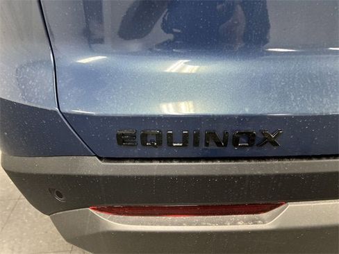 New 2026 Chevrolet Equinox LT w/ Convenience Package II image 32