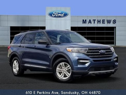 Used 2020 Ford Explorer XLT w/ Equipment Group 202A AWD/4WD image 1