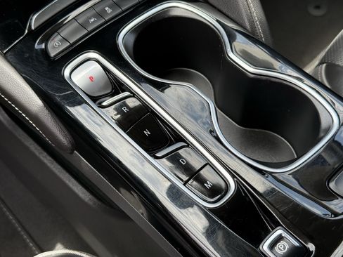 Used 2023 Buick Envision Essence FWD image 24