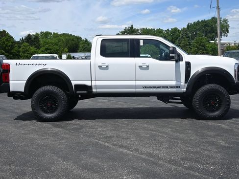 New 2026 Ford F250 Lariat w/ Black Appearance Package AWD/4WD image 3