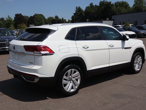 Used 2023 Volkswagen Atlas Cross Sport SE AWD/4WD image 5