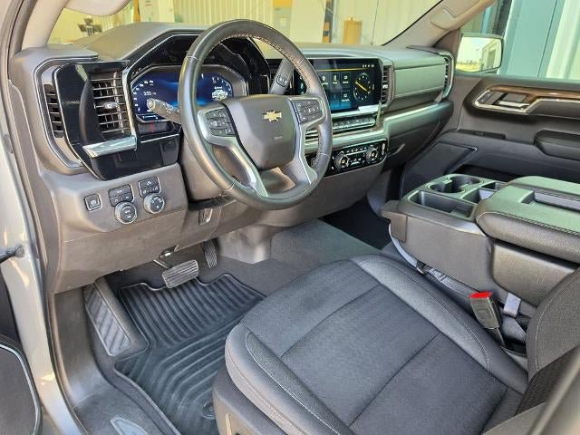 Used 2025 Chevrolet Silverado 1500 LT AWD/4WD image 14