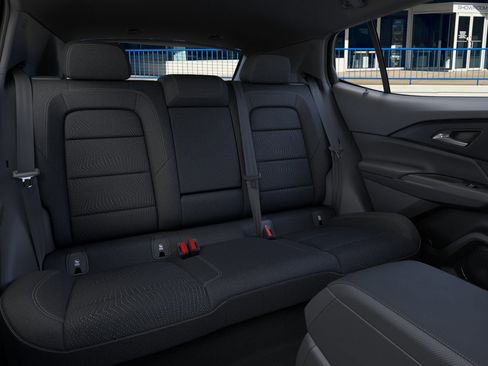 New 2026 Chevrolet Equinox EV LT image 17