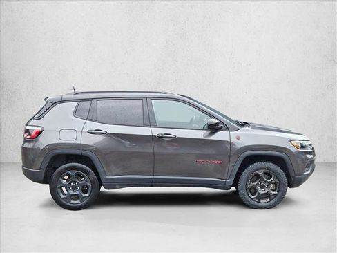 Used 2024 Jeep Compass Trailhawk AWD/4WD image 4