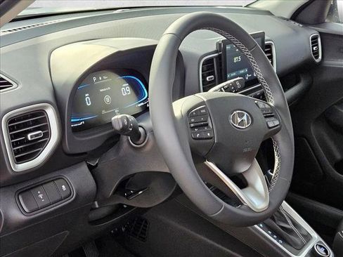 New 2026 Hyundai Venue SEL image 4
