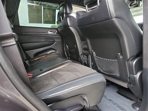 Used 2020 Jeep Grand Cherokee Laredo w/ Laredo X Package image 26