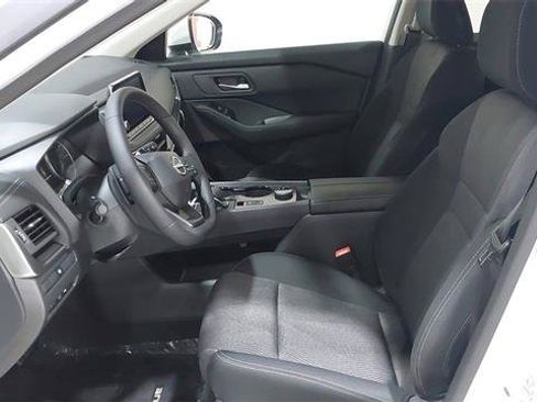 Used 2025 Nissan Rogue SV AWD/4WD image 20