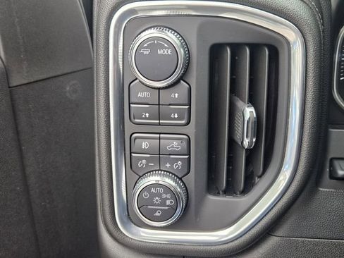 Certified 2022 GMC Sierra 3500 Denali w/ Technology Package AWD/4WD image 30