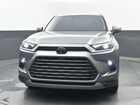 Used 2025 Toyota Grand Highlander FWD image 19