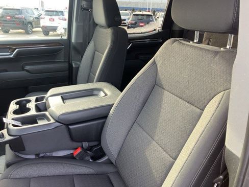 Used 2024 GMC Sierra 1500 Elevation image 14