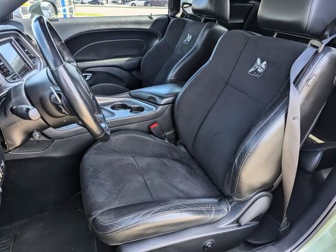 Used 2019 Dodge Challenger R/T Scat Pack w/ Plus Package RWD image 27