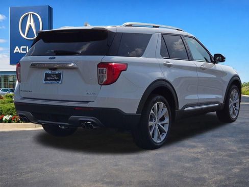 Used 2023 Ford Explorer Platinum w/ Technology Package AWD/4WD image 18