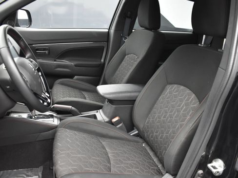 Used 2024 Mitsubishi Outlander Sport AWD image 16