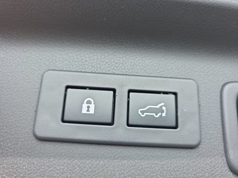 Used 2025 Subaru Forester Touring AWD/4WD image 13