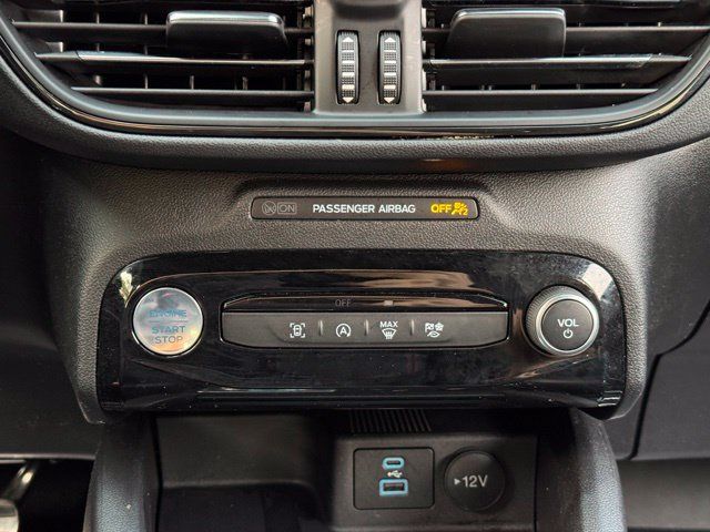 Certified 2023 Ford Escape ST-Line w/ Tech Pack #1 AWD/4WD image 12