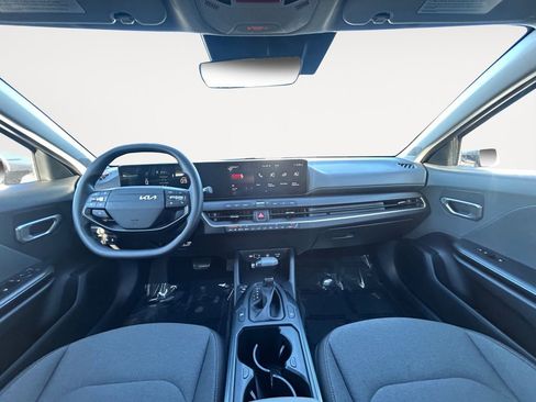 Used 2025 Kia K4 LXS image 13