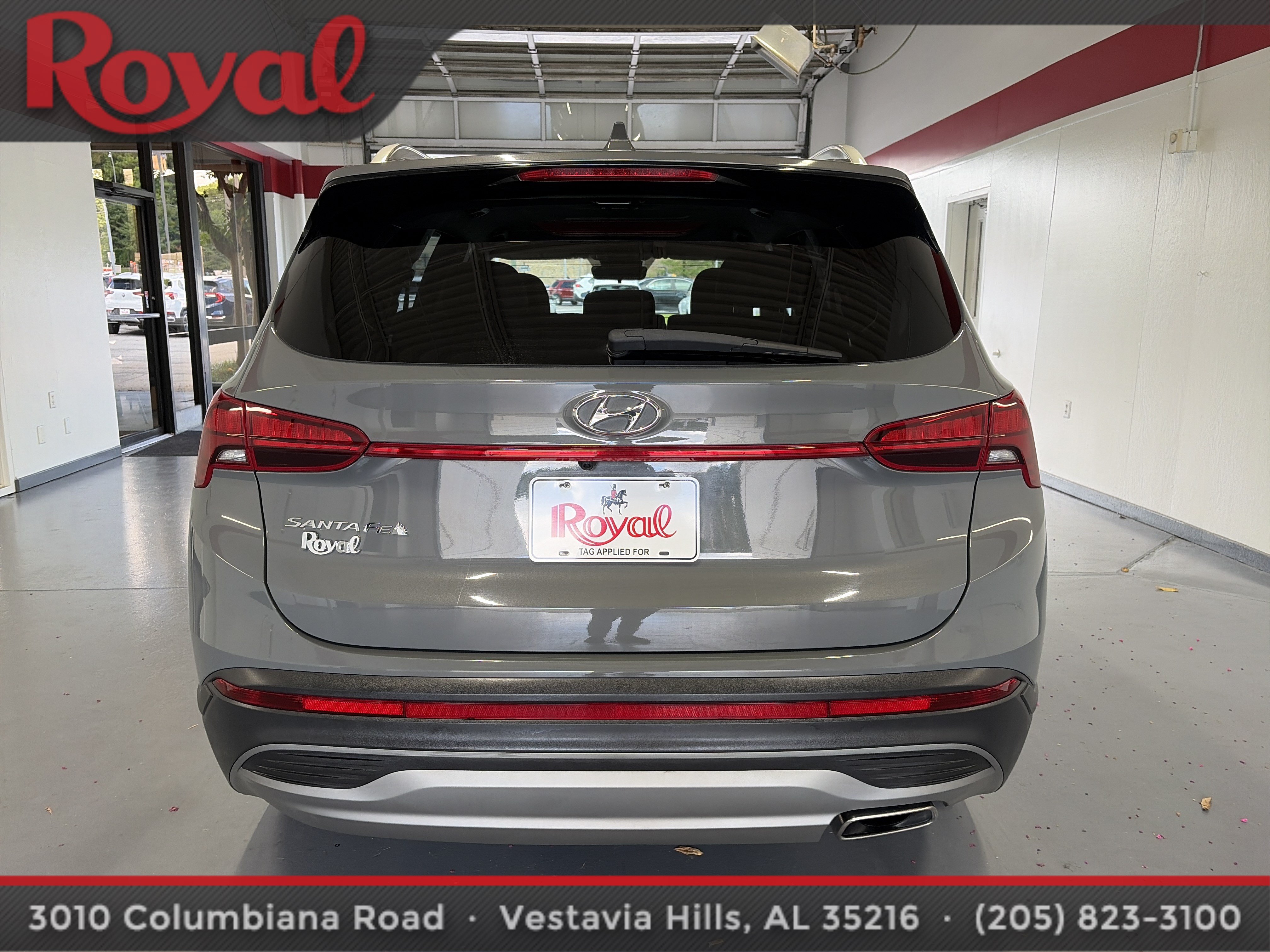 Used 2023 Hyundai Santa Fe SEL FWD image 3