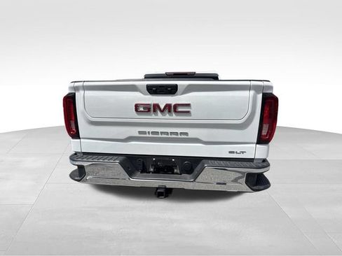 Used 2025 GMC Sierra 1500 SLT AWD/4WD image 8
