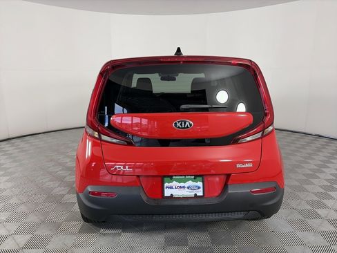 Used 2021 Kia Soul LX image 6