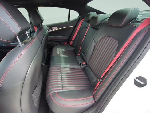 Used 2023 Genesis G70 2.0T w/ Sport Prestige Package RWD image 18