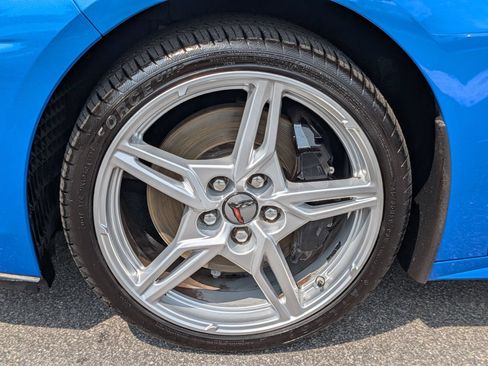 Used 2024 Chevrolet Corvette Stingray Premium Cpe w/ Z51 Performance Package RWD image 10