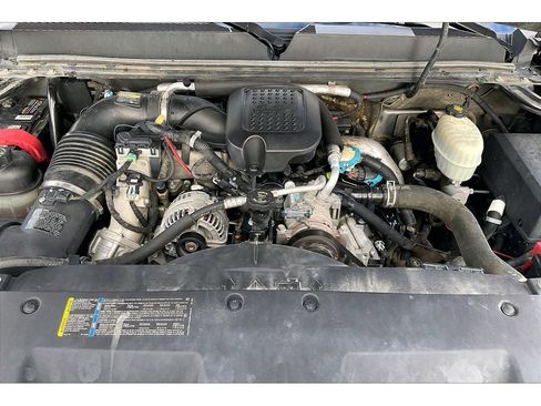 Used 2007 GMC Sierra 2500 SLE w/ Z71 Off-Road Package image 12