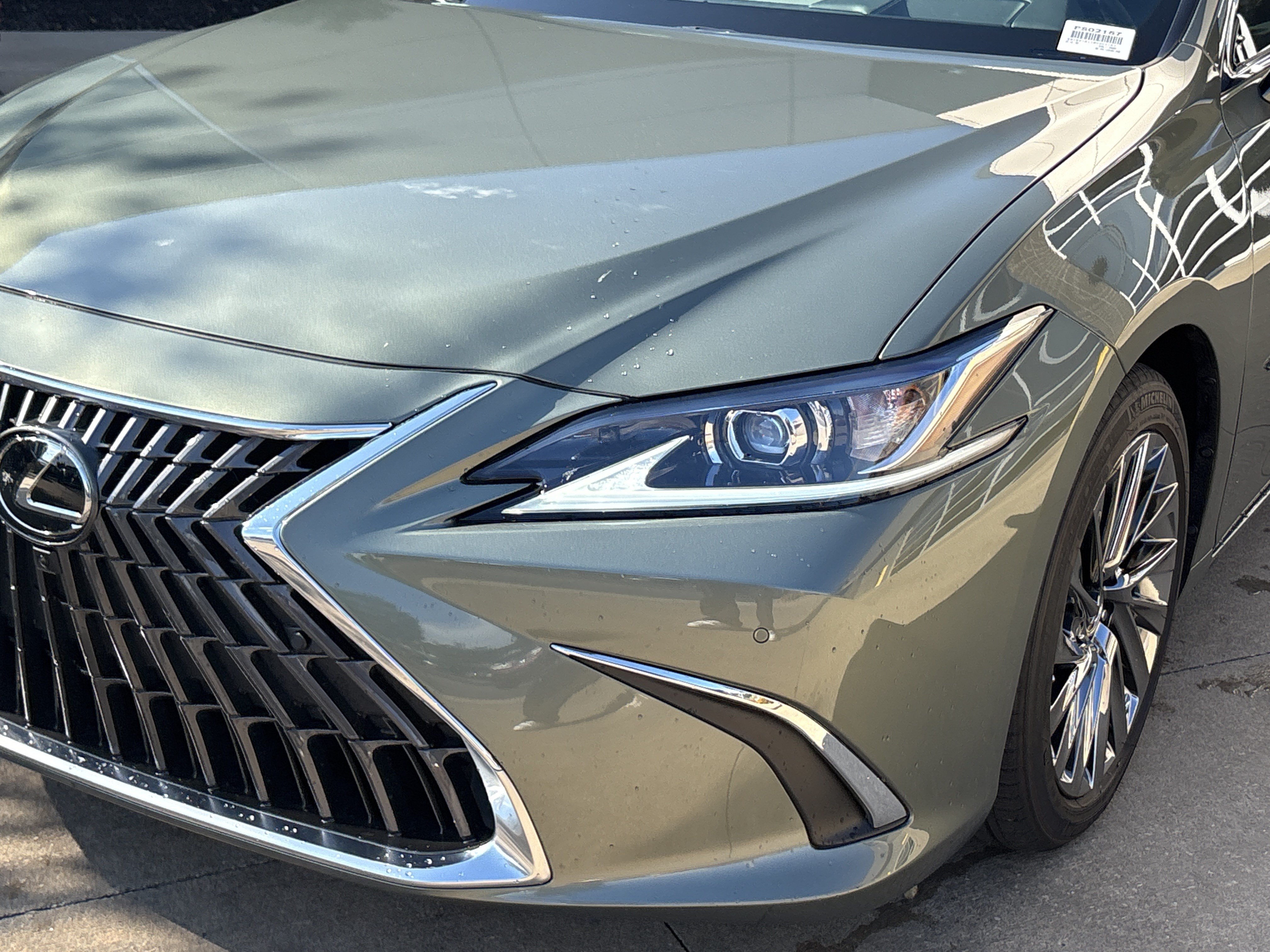 Certified 2025 Lexus ES 350 w/ Accessory Package (Z1) FWD image 6