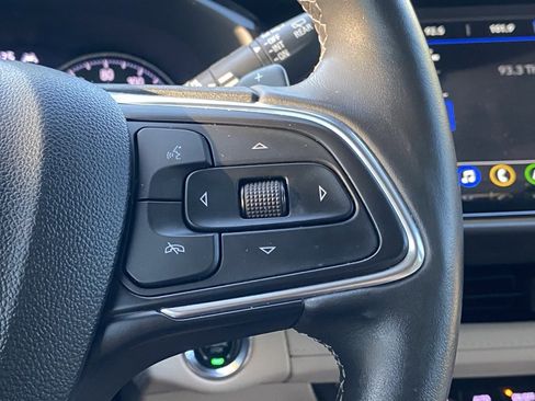 Used 2022 Buick Envision Avenir w/ Technology Package II image 19