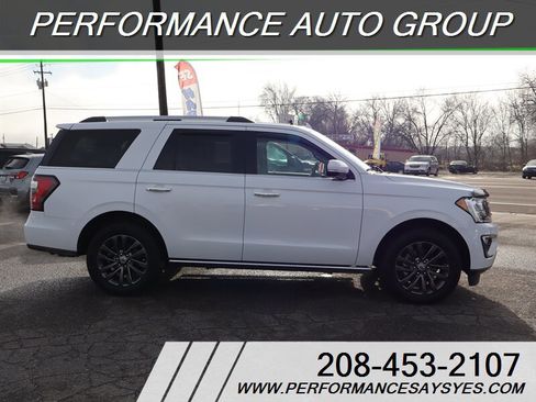 Used 2021 Ford Expedition Limited image 2