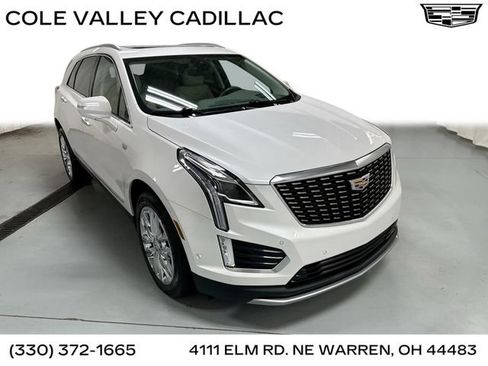 Used 2022 Cadillac XT5 Premium Luxury w/ Technology Package FWD image 1