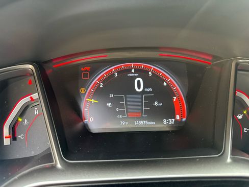 Used 2019 Honda Civic Type R image 11