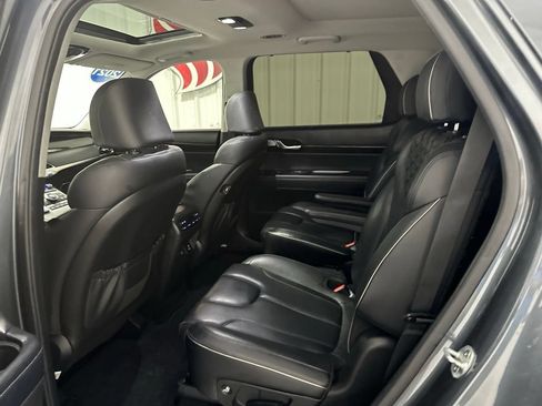 Used 2021 Hyundai Palisade Limited FWD image 24