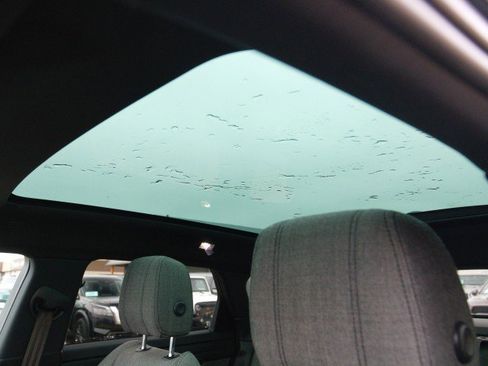 Used 2020 Land Rover Range Rover Evoque R-Dynamic HSE image 16