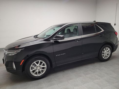 Used 2023 Chevrolet Equinox LT w/ Driver Convenience Package FWD image 2