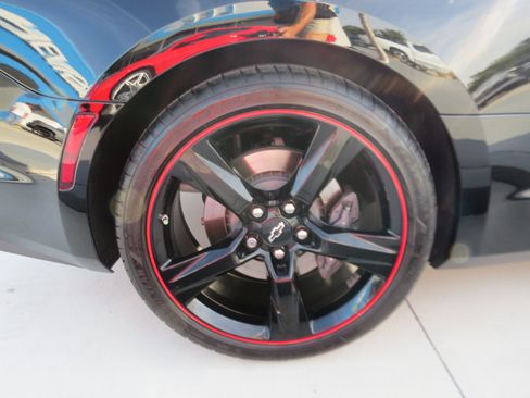 Used 2021 Chevrolet Camaro SS w/ Redline Edition RWD image 11