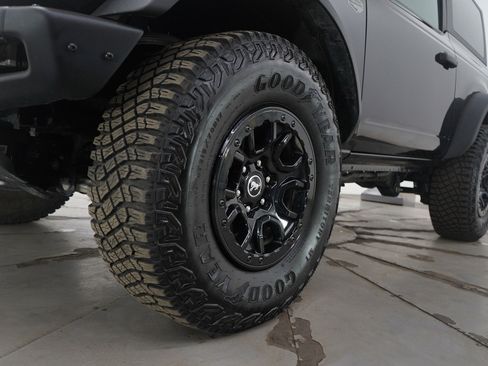 Used 2024 Ford Bronco Wildtrak image 22