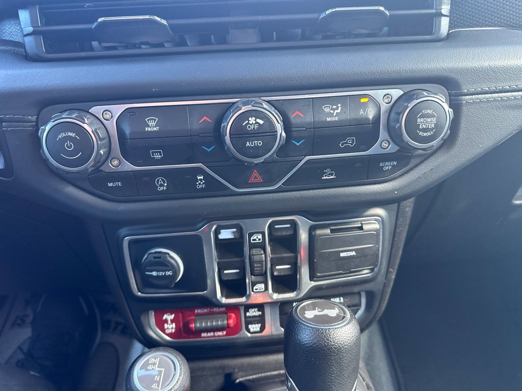 Used 2024 Jeep Wrangler Unlimited Rubicon AWD/4WD image 32