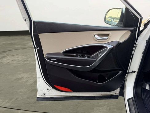 Used 2013 Hyundai Santa Fe Limited FWD image 18
