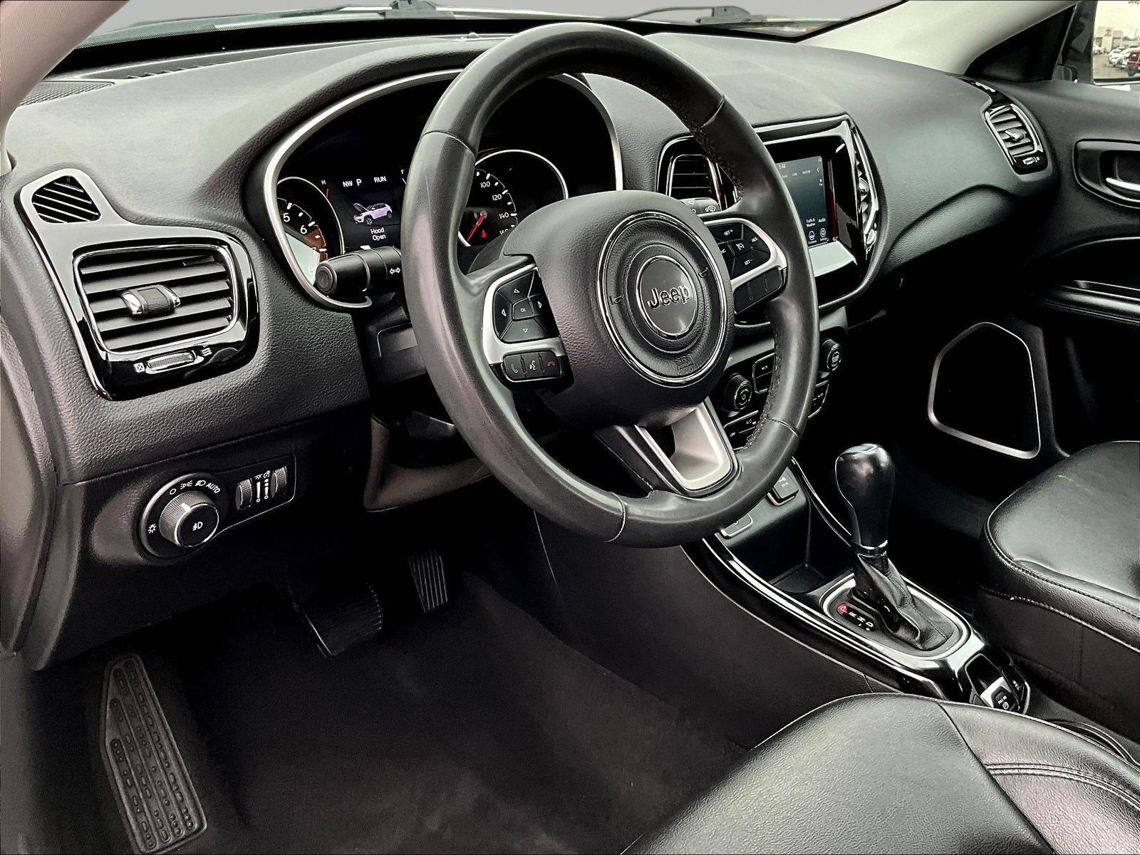Used 2021 Jeep Compass Latitude FWD image 17