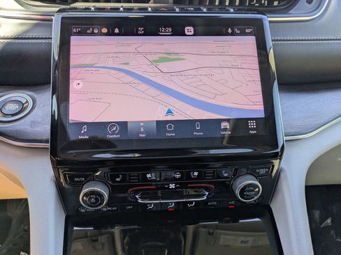 Certified 2021 Jeep Grand Cherokee L Overland w/ Luxury Tech Group IV image 19