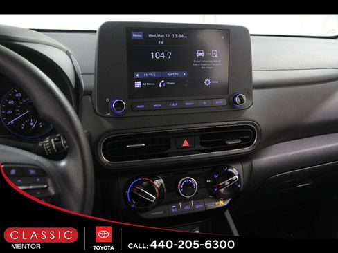 Used 2023 Hyundai Kona SEL FWD image 9