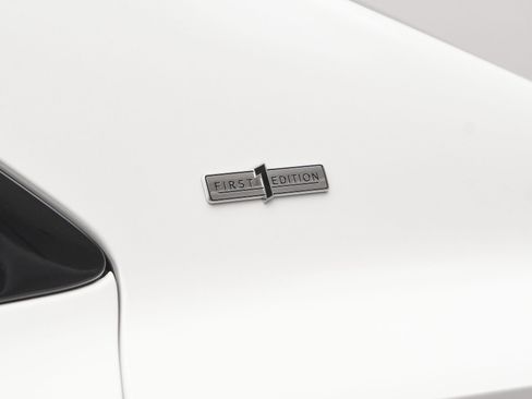 Used 2025 Bentley Flying Spur Plug-In Hybrid AWD/4WD image 32