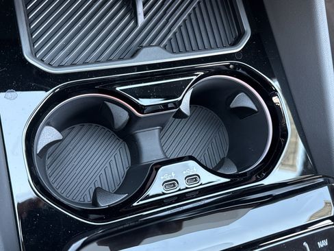 New 2026 BMW 530i w/ Executive Package RWD image 5