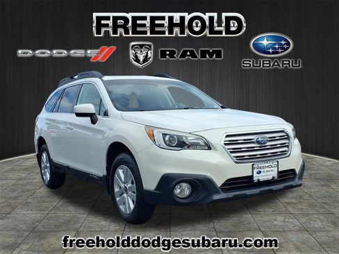 Used 2017 Subaru Outback 2.5i Premium image 1