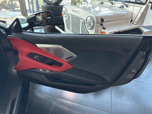 Used 2022 Chevrolet Corvette Stingray Preferred Cpe w/ Z51 Performance Package image 16