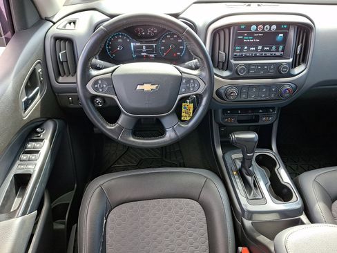 Used 2017 Chevrolet Colorado Z71 image 12