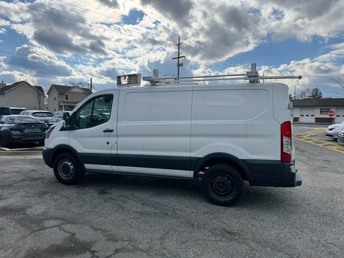Used 2017 Ford Transit 250 250 3dr SWB Low Roof Cargo Van image 18
