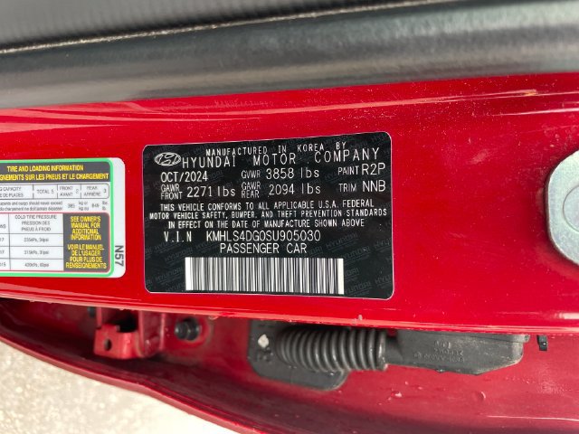 Used 2025 Hyundai Elantra SEL FWD image 26