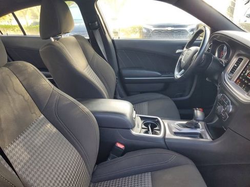 Used 2023 Dodge Charger SXT image 33