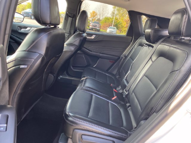 Used 2024 Ford Escape Platinum AWD/4WD image 19